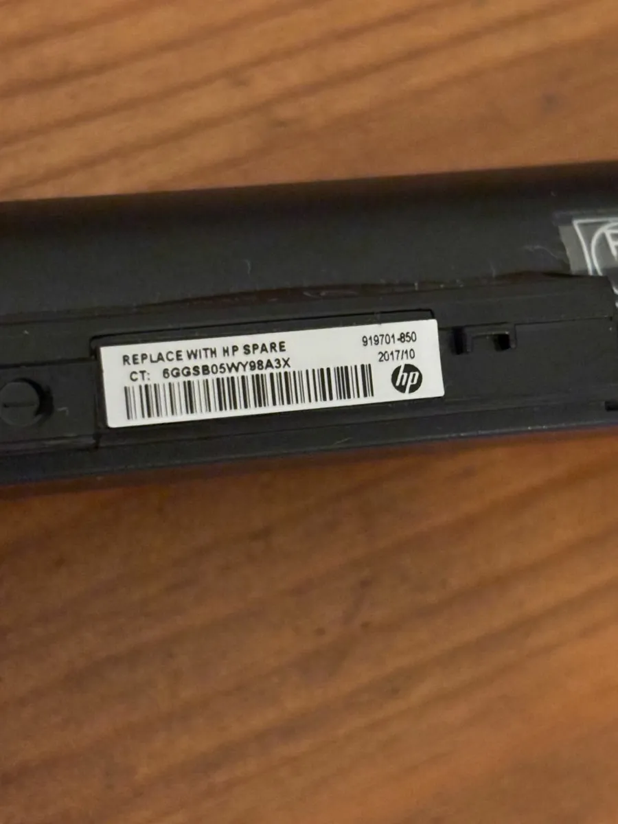 HP laptop battery - Image 2