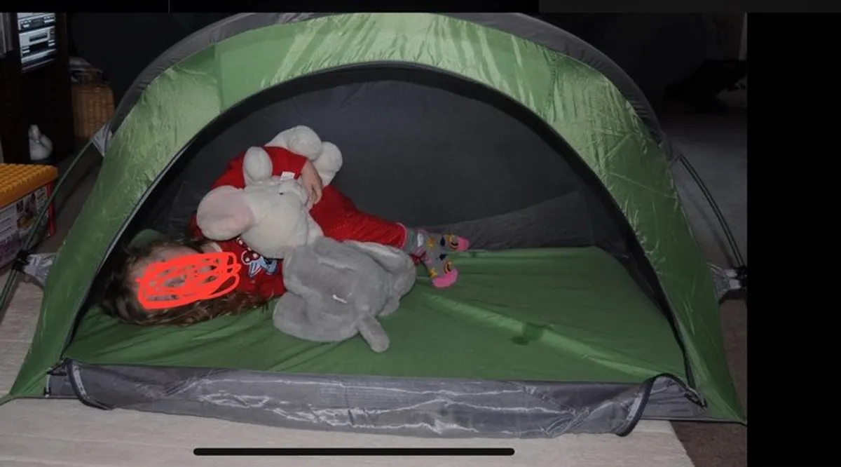 Travel cot - Image 2