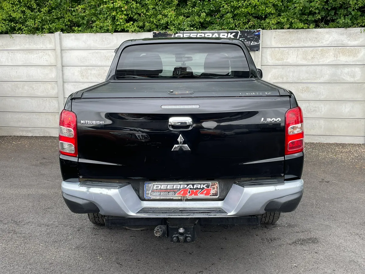 2019 Mitsubishi L200 2.4DI-D 178 Titan Crewcab - Image 3