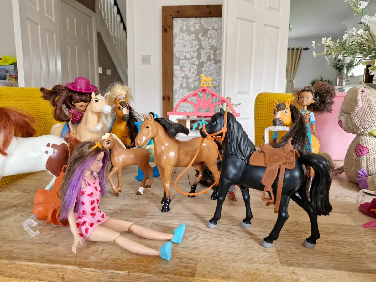 Barbie  spirit range dolls and  horses - Image 3