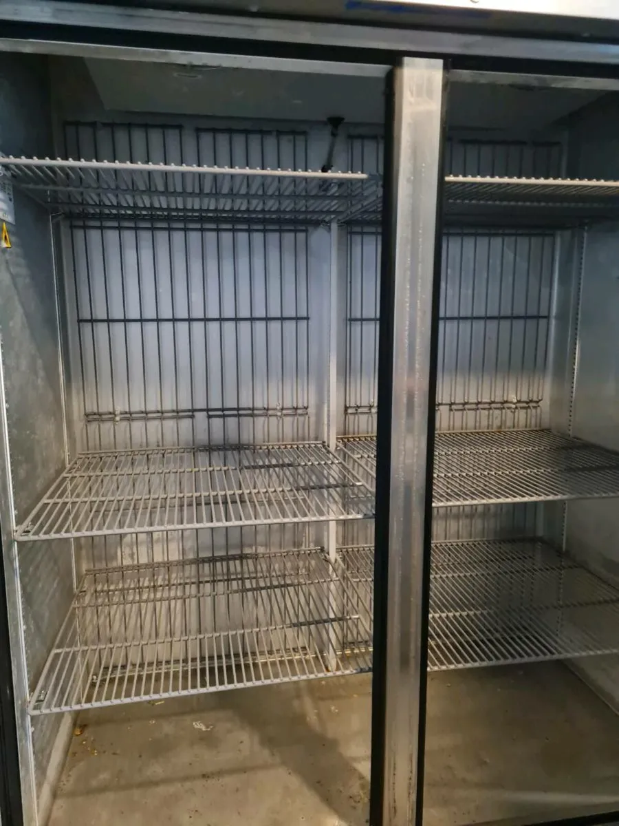 True Double Door Freezer 1388L - Image 3