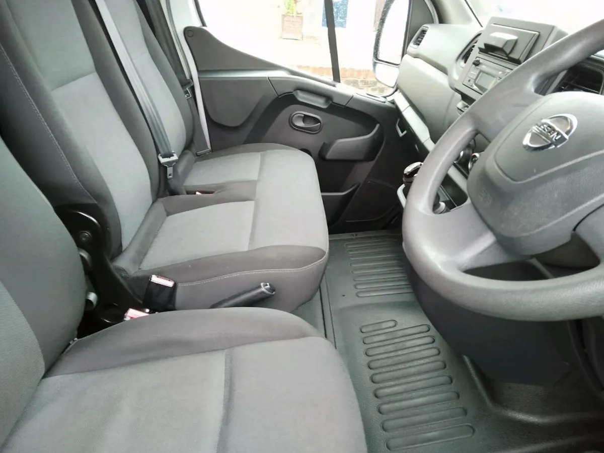 Nissan NV 400 - Image 4