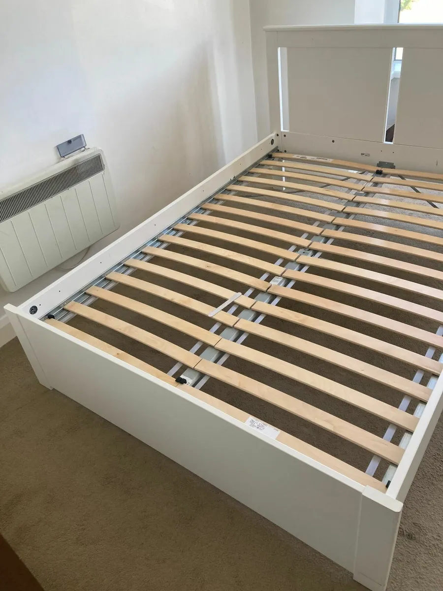 Double bedframe IKEA  Songesand - Image 2