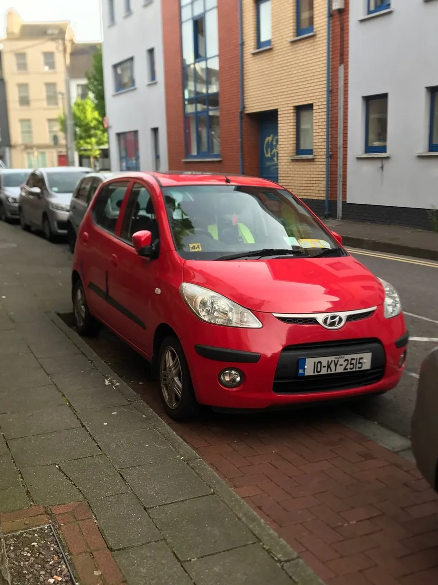 Hyundai i10 2010 automatic - Image 1