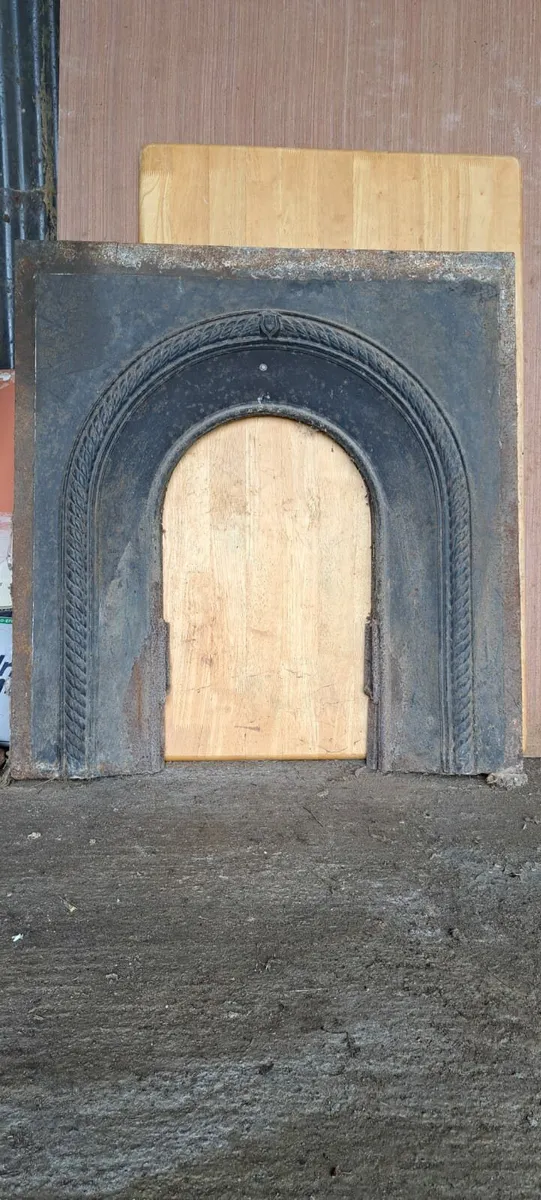 Cast iron grate - Image 2