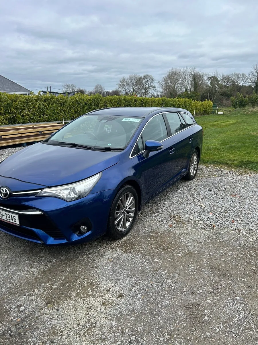 Toyota avensis 2.0d4d - Image 2