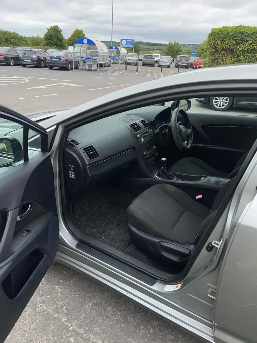 Car - Image 2