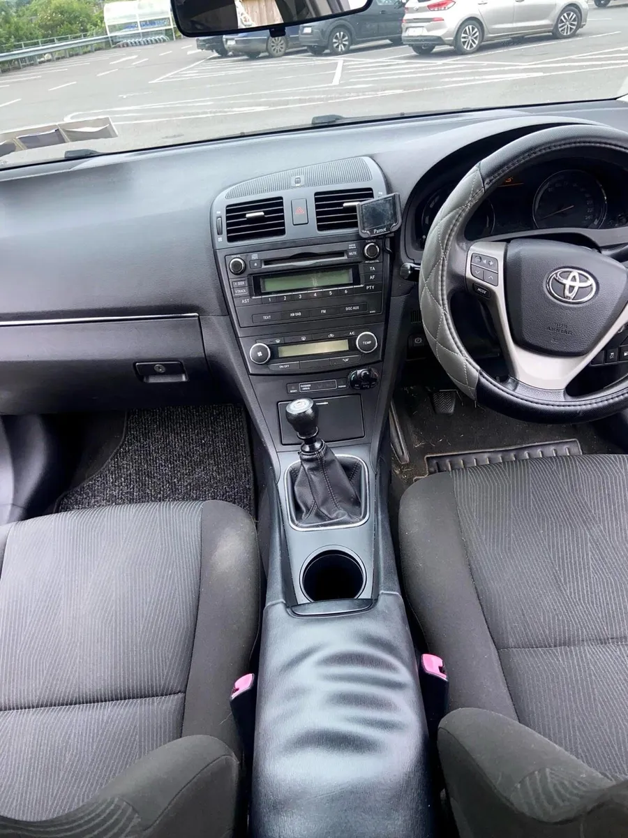Car - Image 3