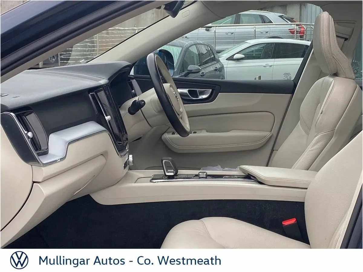 Volvo XC60 Phev T6 (340hp) Inscription Exp AWD - Image 4