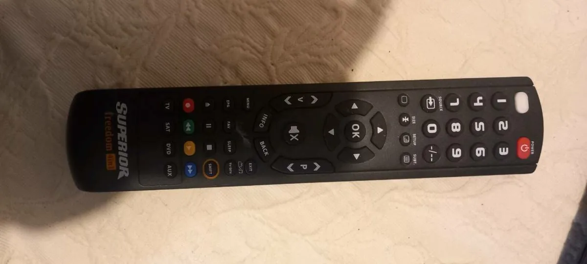 Toshiba DVD/CD/USB Player with remote & Scart lead - Image 4