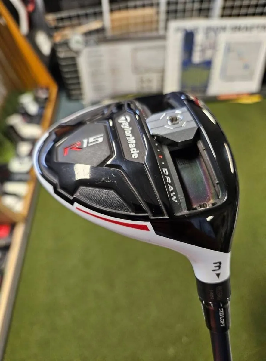As New Taylormade R15 3 Wood - Image 2