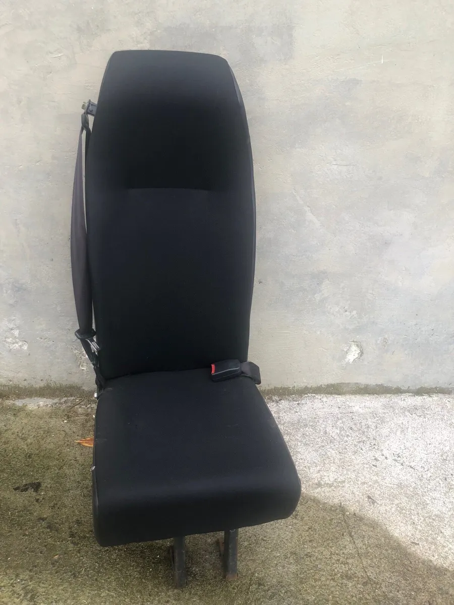 SINGLE CAMPER OR CREWCABS OR MINIBUS SEAT - Image 2