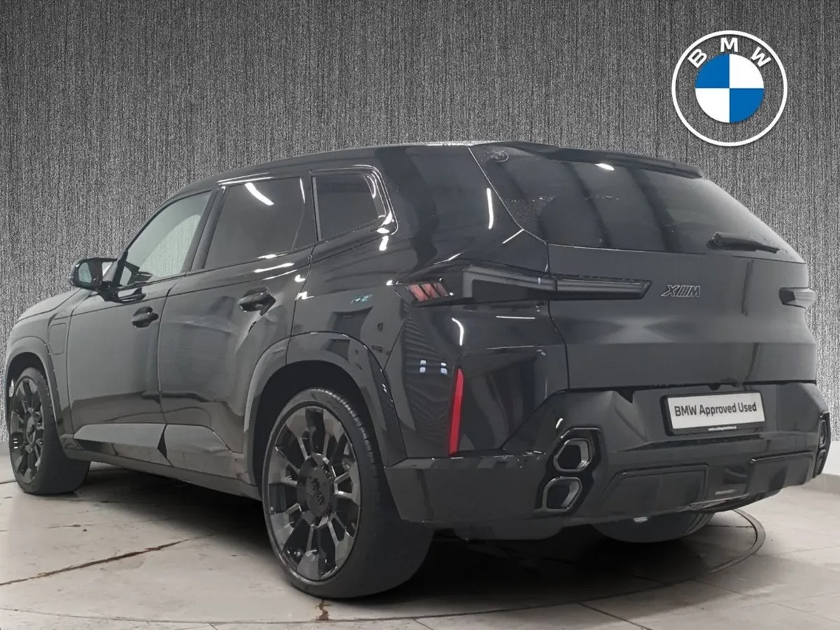 BMW XM G09 50e Driving Assistant Professional - Image 3