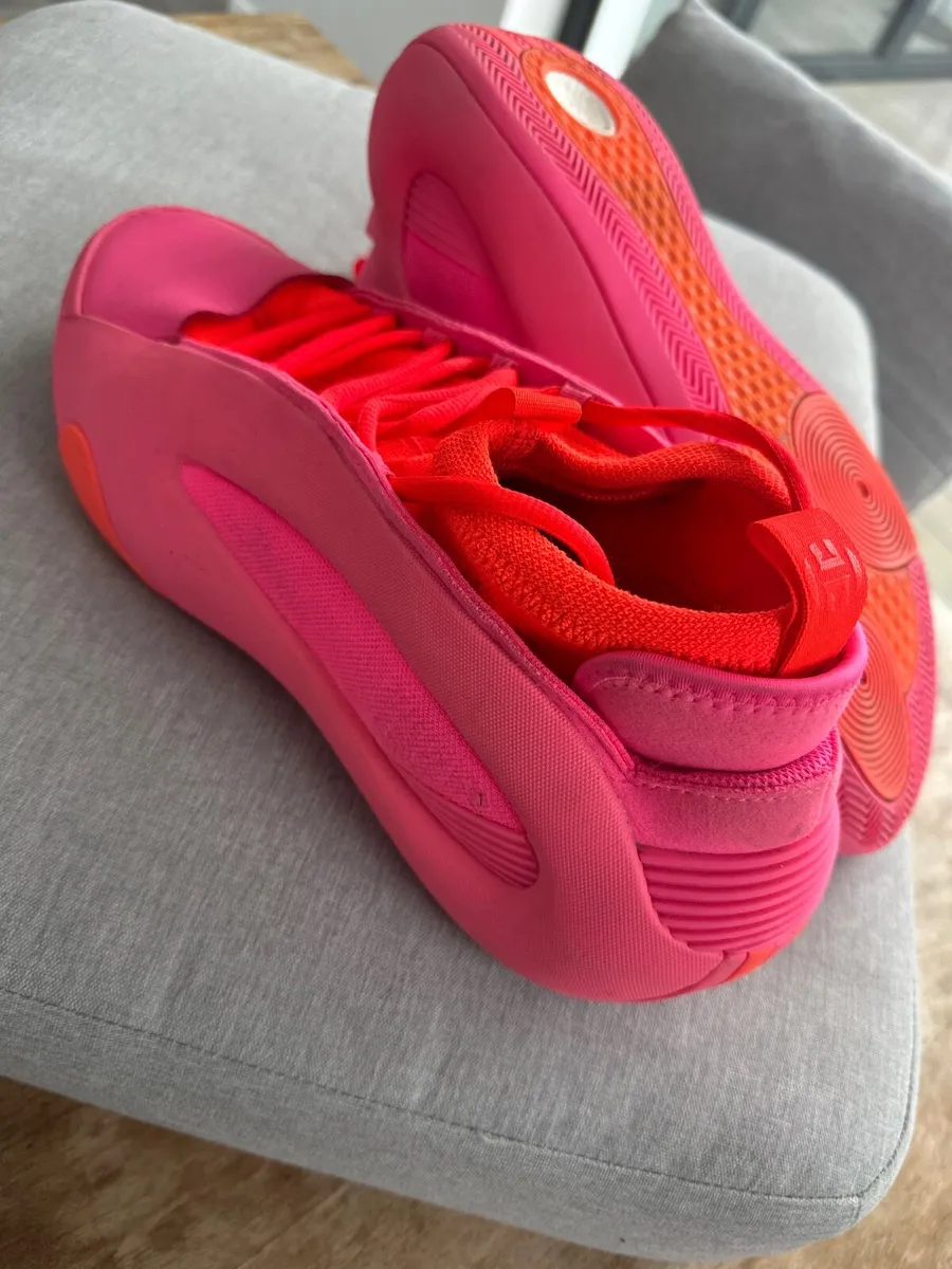 Adidas Harden 8 Flamingo pink - Image 3