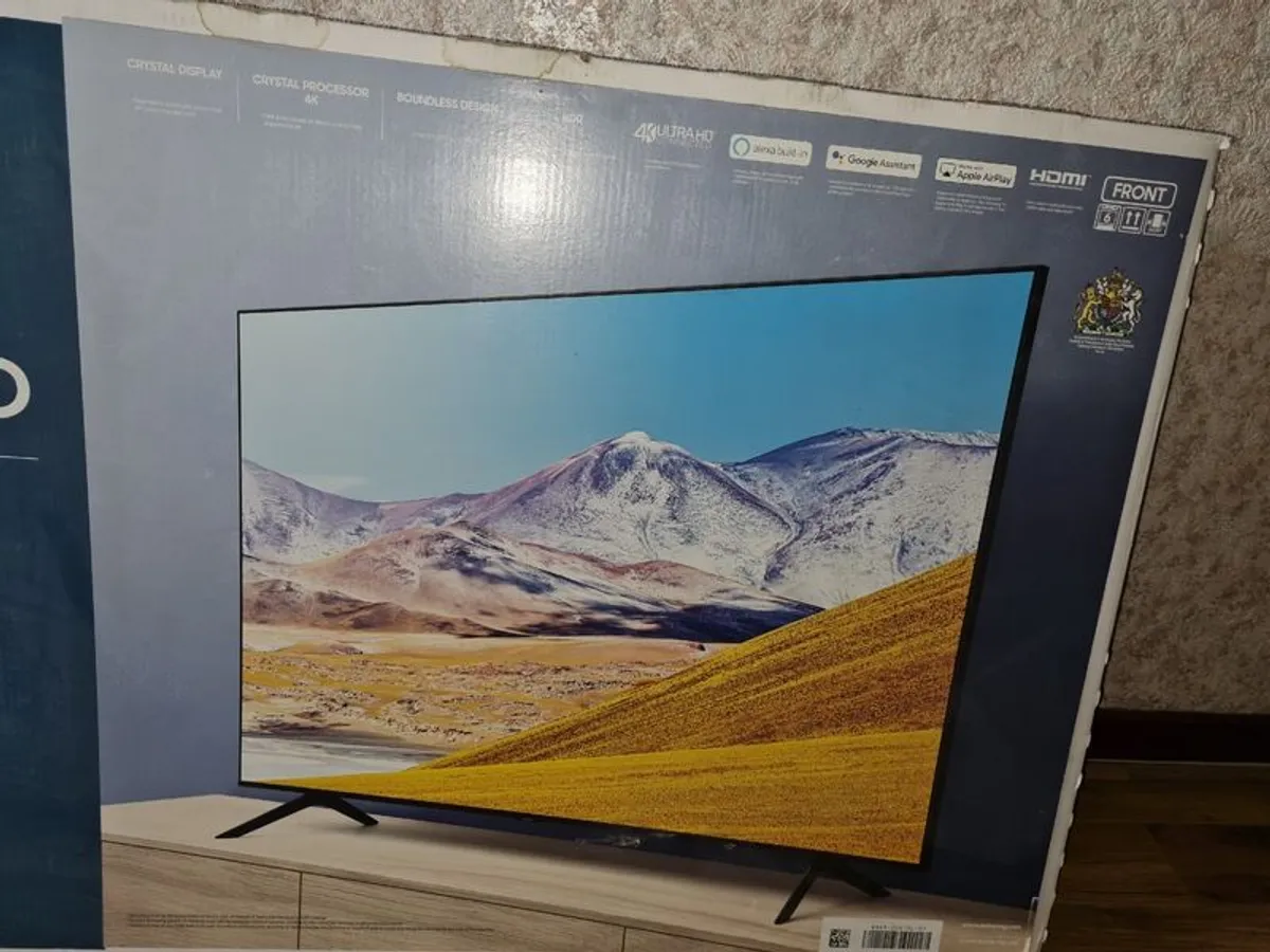 Samsung 55' Smart Tv  - New - Image 1