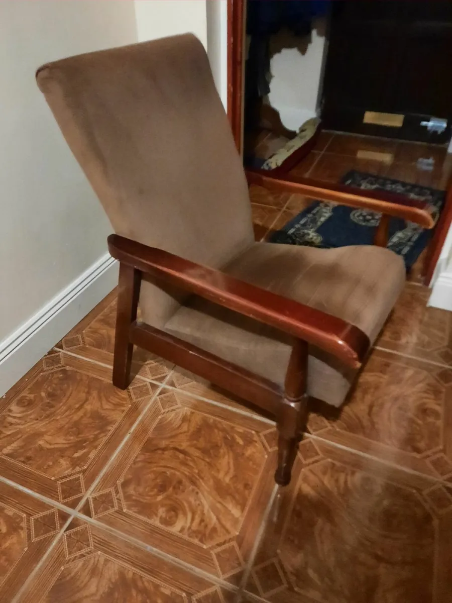 Vintage armchair - Image 1