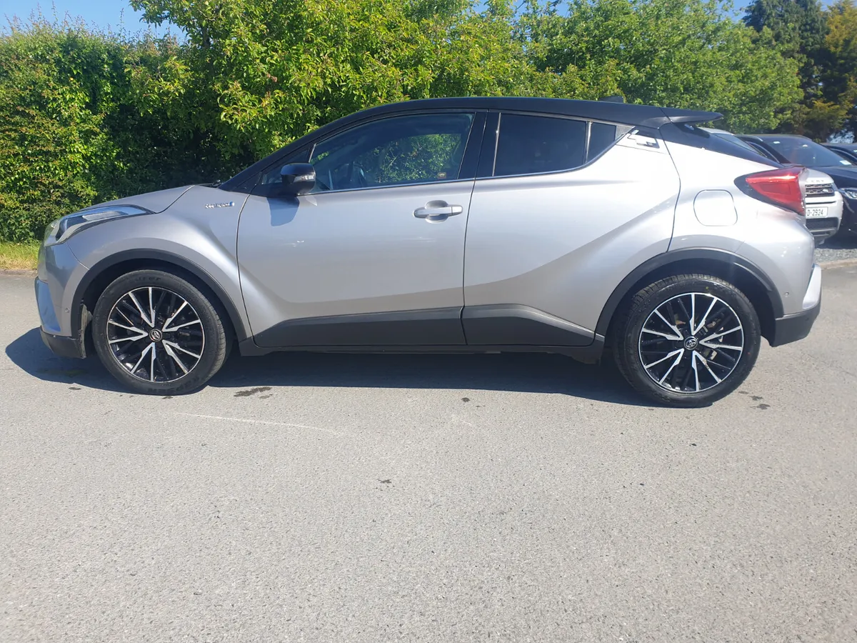 Toyota C-HR 2018 1.8 Hybrid Sol - Image 4
