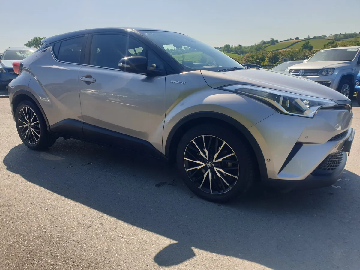 Toyota C-HR 2018 1.8 Hybrid Sol - Image 1
