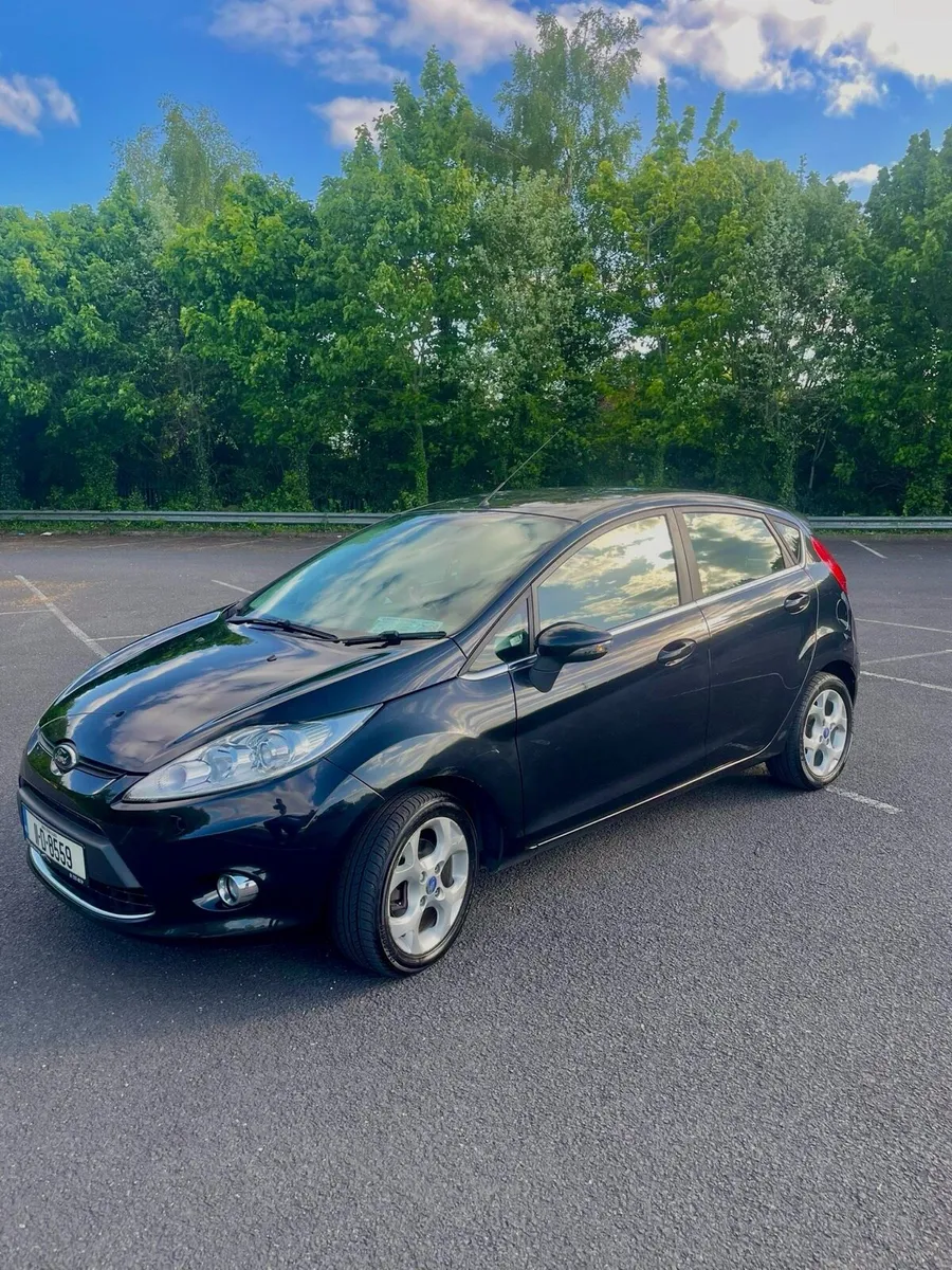 Black 2011 Ford Fiesta - Image 1