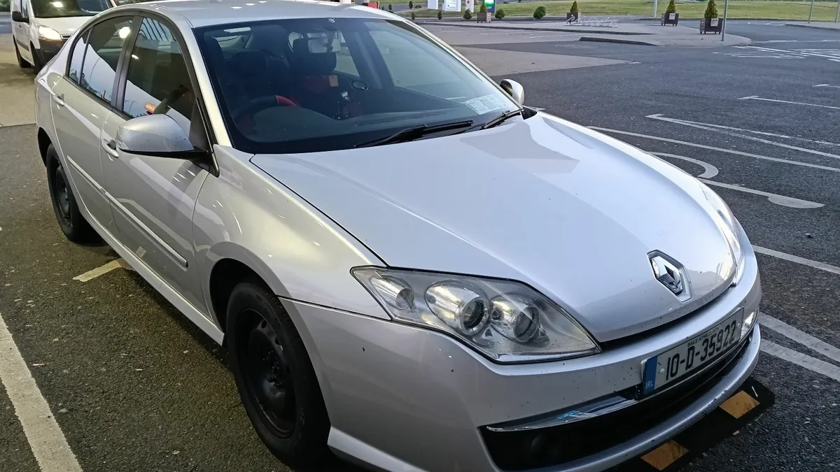 Renault Laguna 2010 - Image 1