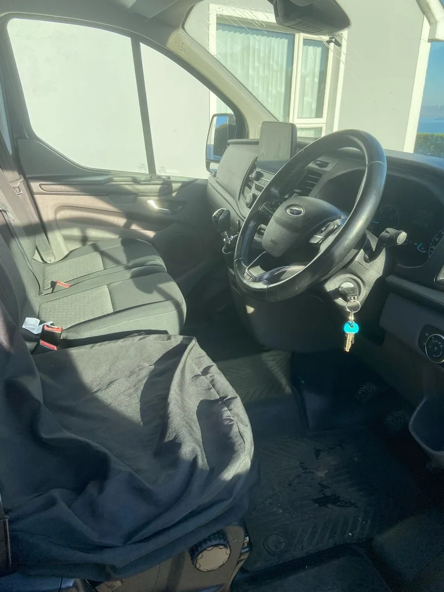 Transit custom van - Image 4