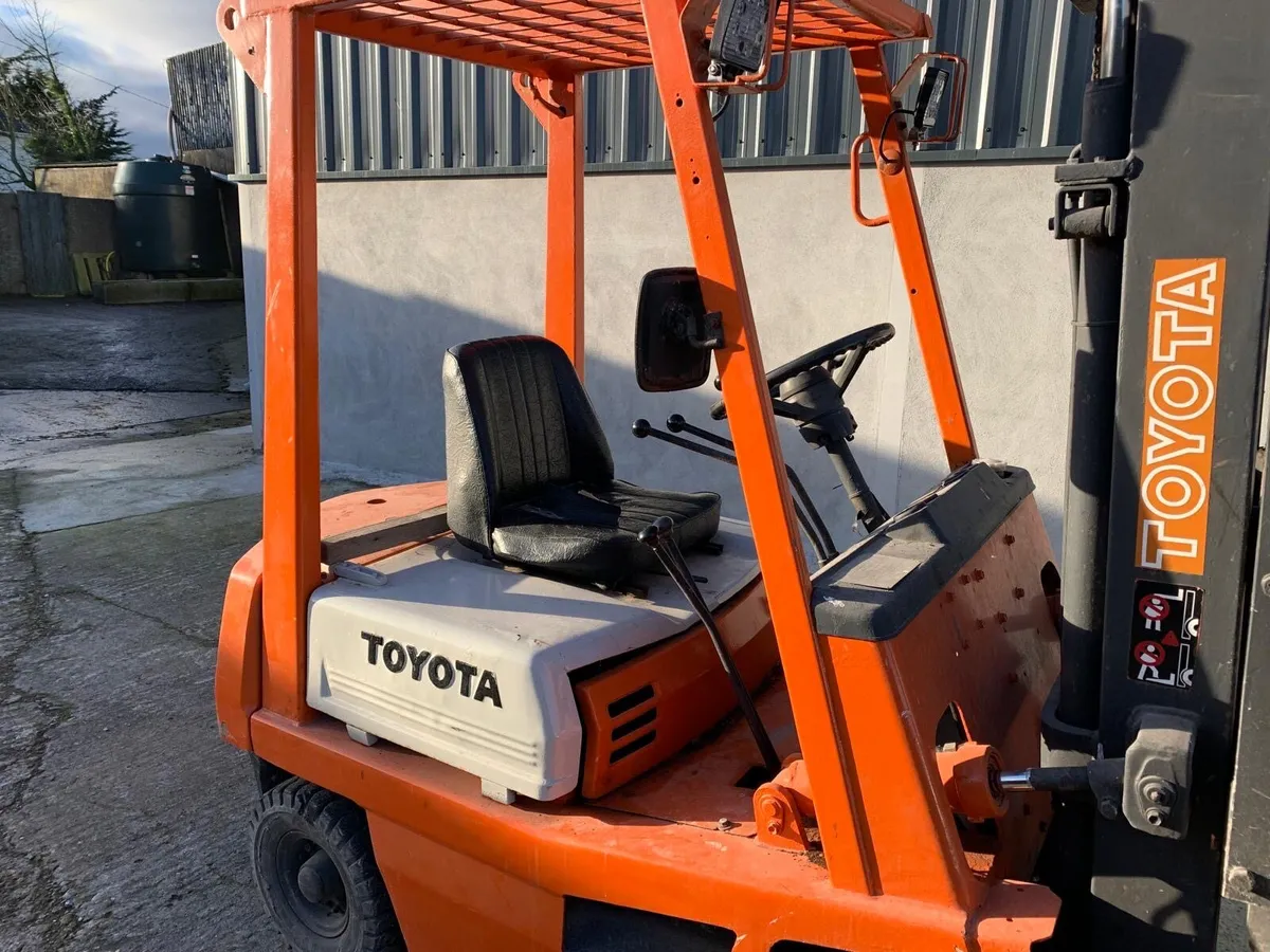 Toyota Diesel Forklift - Image 2