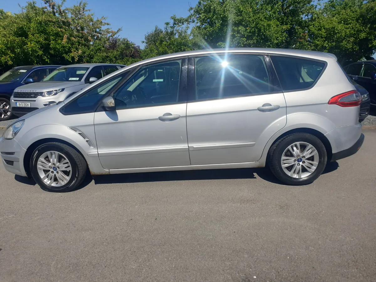 Ford S-Max 2012 - Image 2