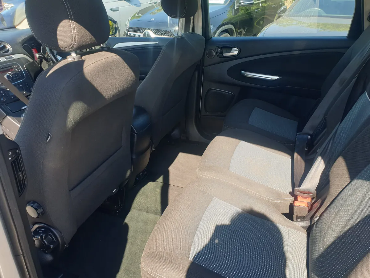 Ford S-Max 2012 - Image 4