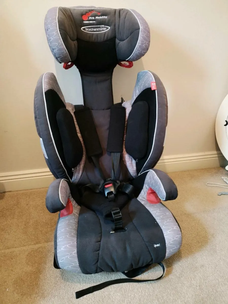Special needs Swivel Car seat - Image 4