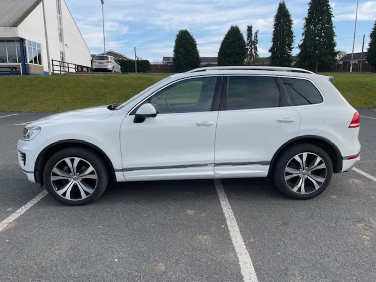 Volkswagen Touareg RLine 2015 - Image 4