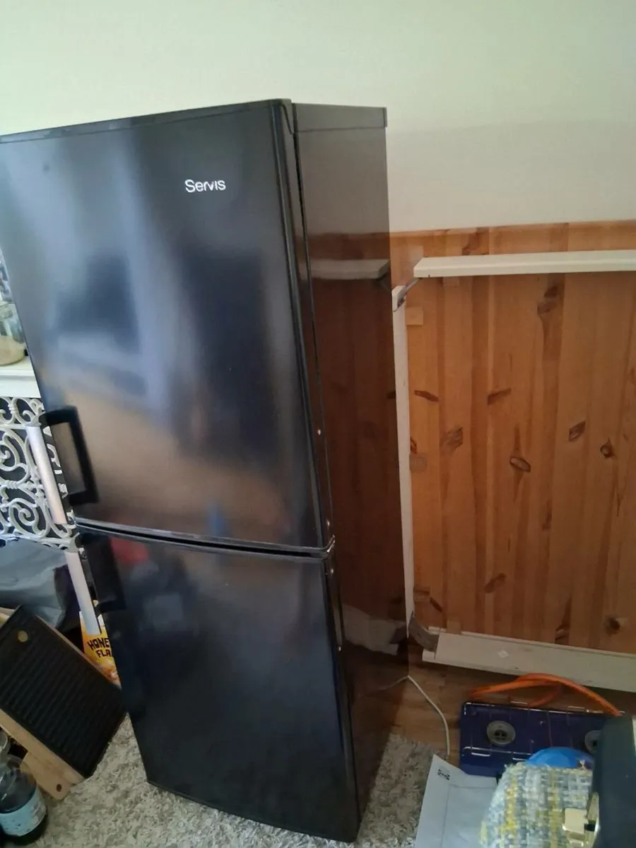 Fridge freezer - Image 2