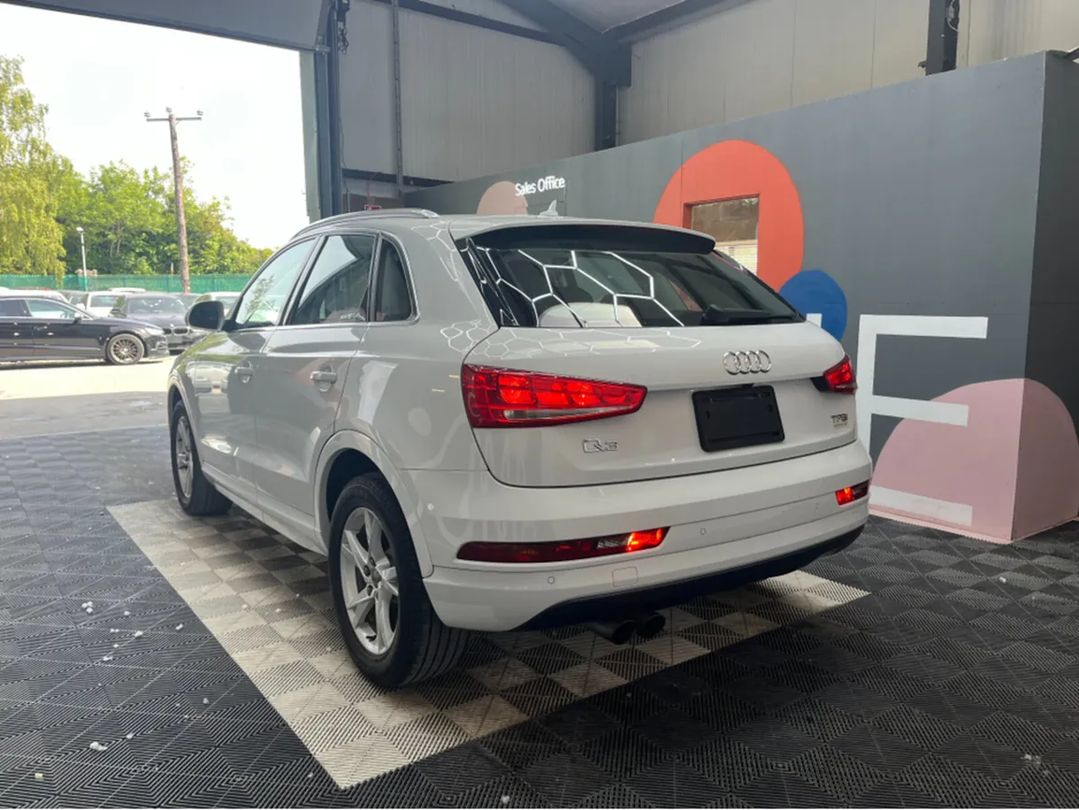 Audi Q3 1.4 TFSI / 48k KMs / REVERSE CAMERA , ADAP - Image 4