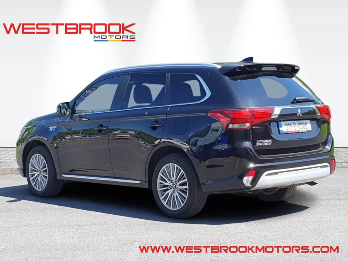 Mitsubishi Outlander EXCEED PHEV CVT - Image 2