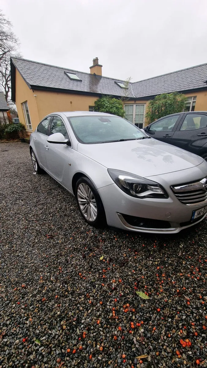 Opel Insignia - Image 1