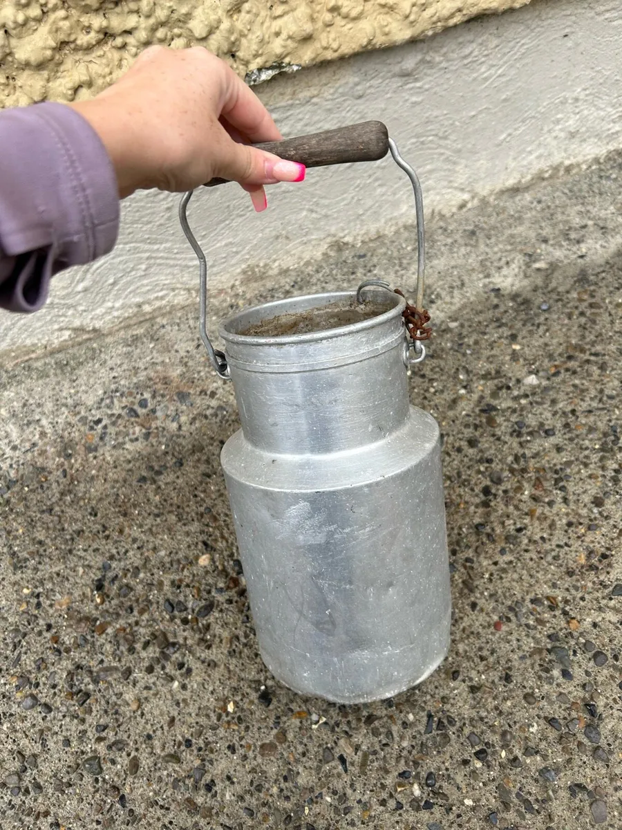 Milk churn - Image 1
