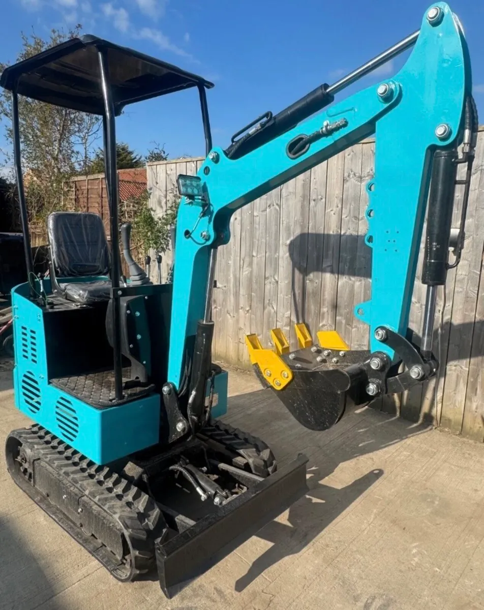 JPC mini micro digger . Diesel . Kubota Jcb . 2025 - Image 4