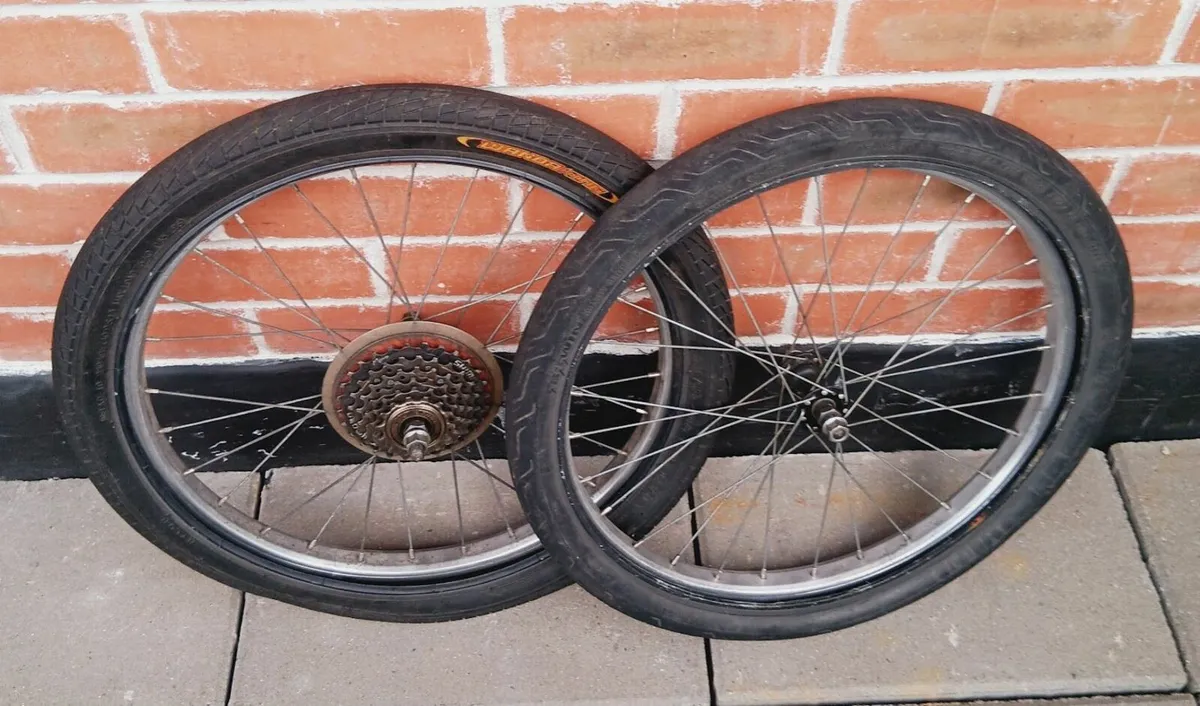 bike wheels and saddle for foldup bike - Image 2