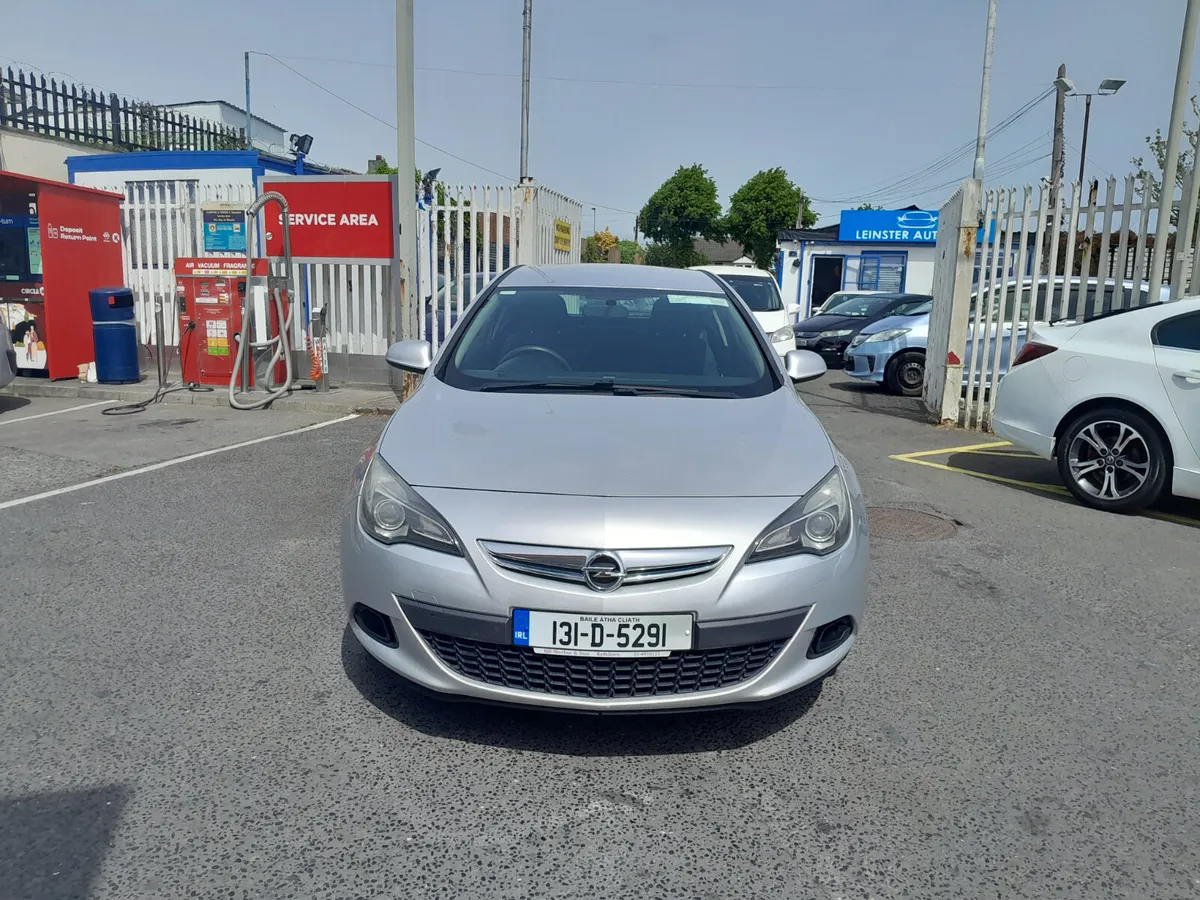 Gtc Opel Astra 2013 low mileage - Image 2