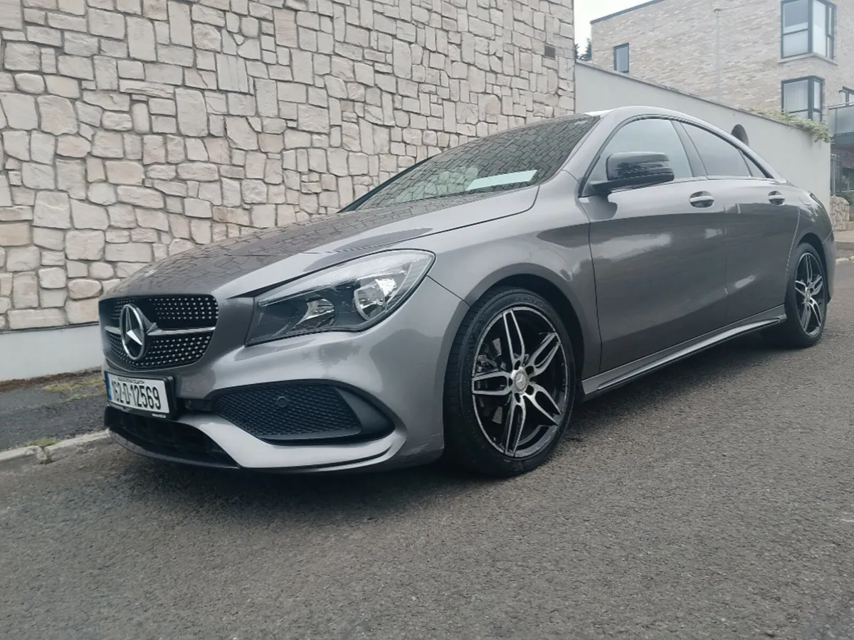 Mercedes-Benz CLA 180 AMG Line 4DR - Image 4