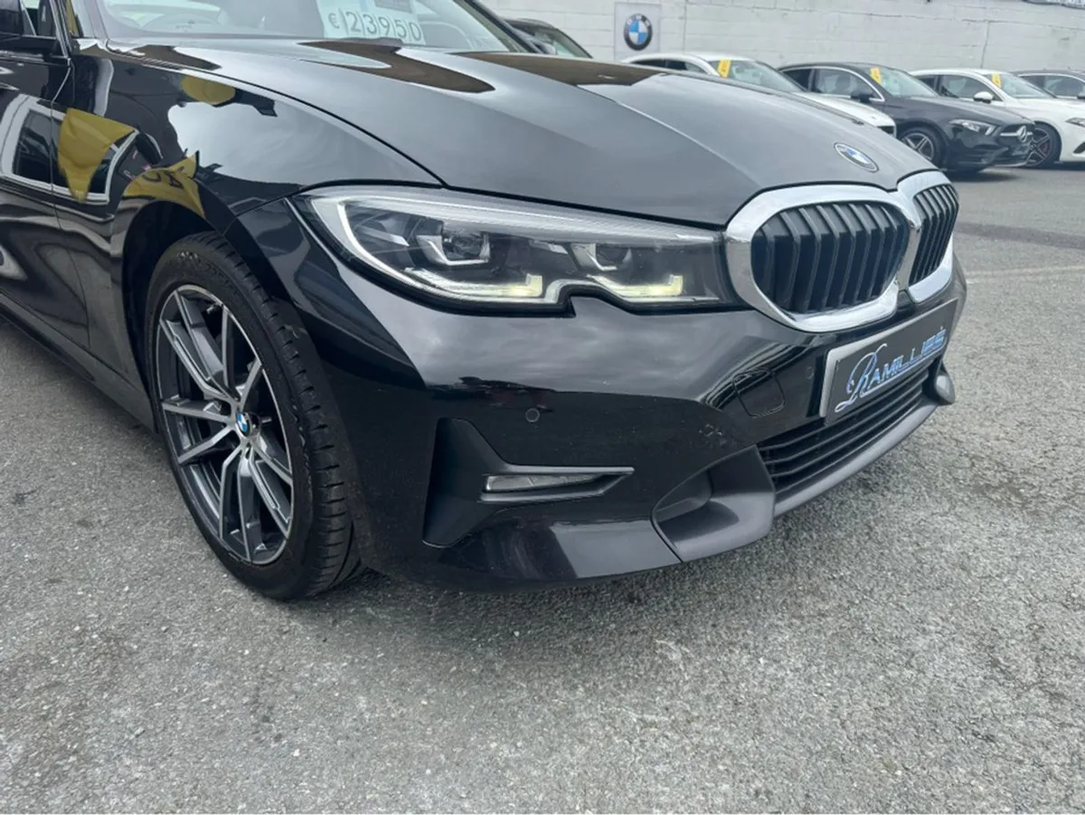 BMW 3 Series 330e Sport PRO Huge Spec  12 Month W - Image 4