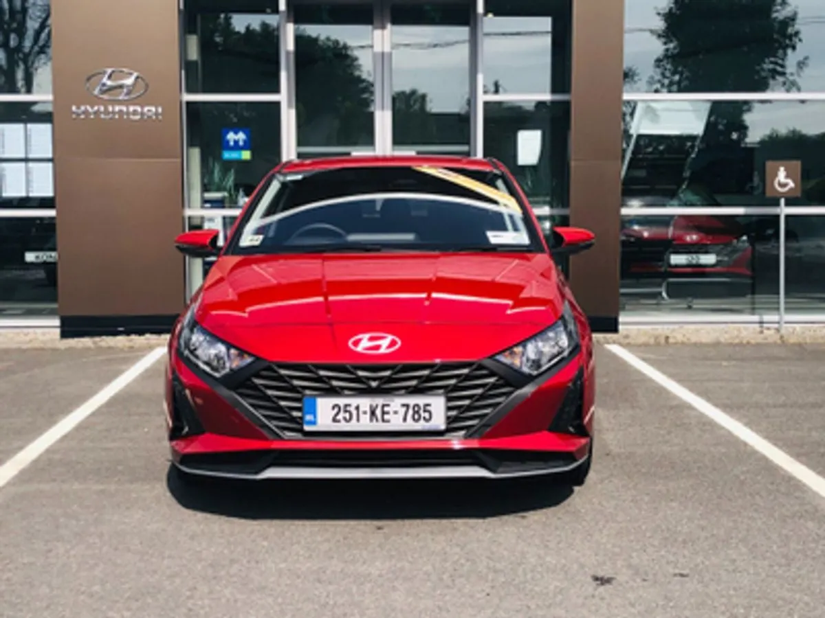 Hyundai i20 Deluxe Plus 1.2 Petrol  demonstrator - Image 2