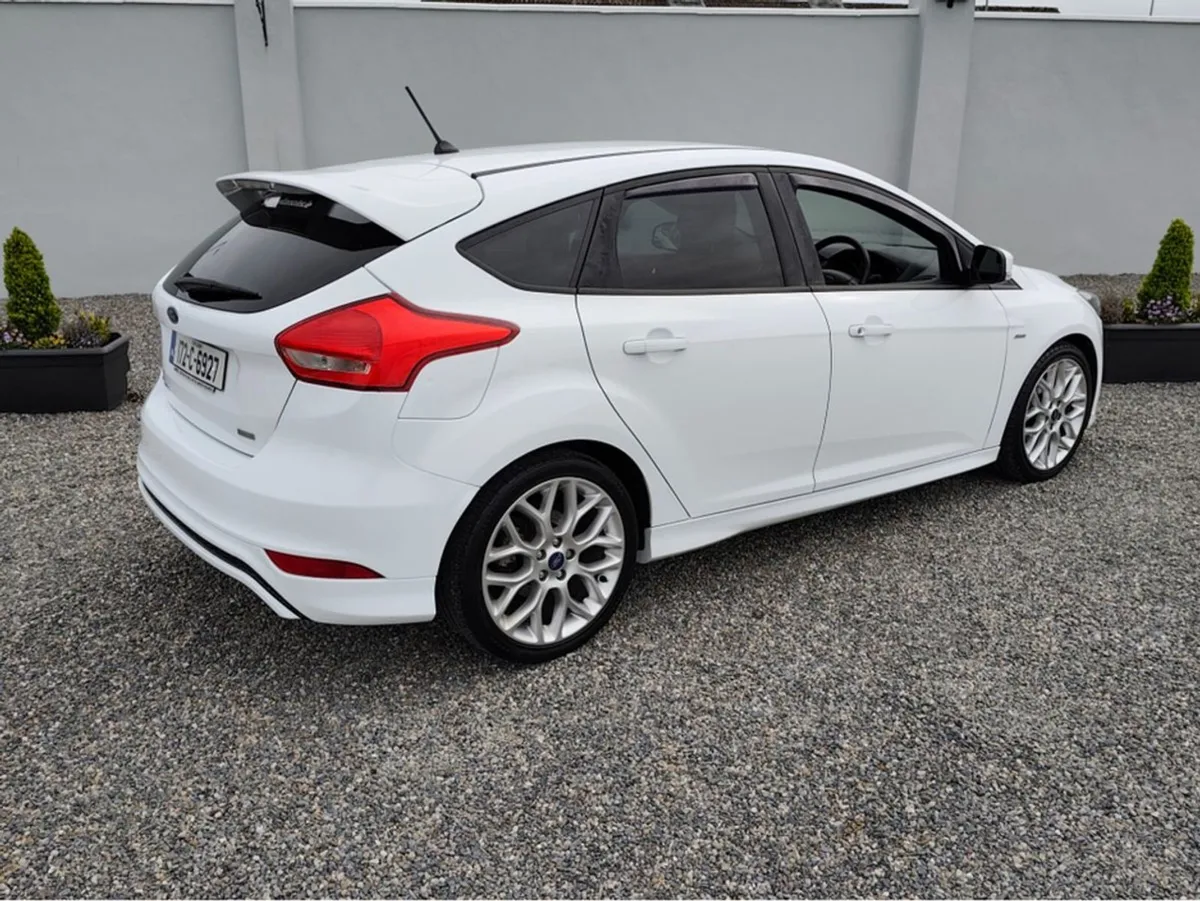 Ford Focus Low Miles 1.0 St-line Ecoboost 125 125 - Image 2