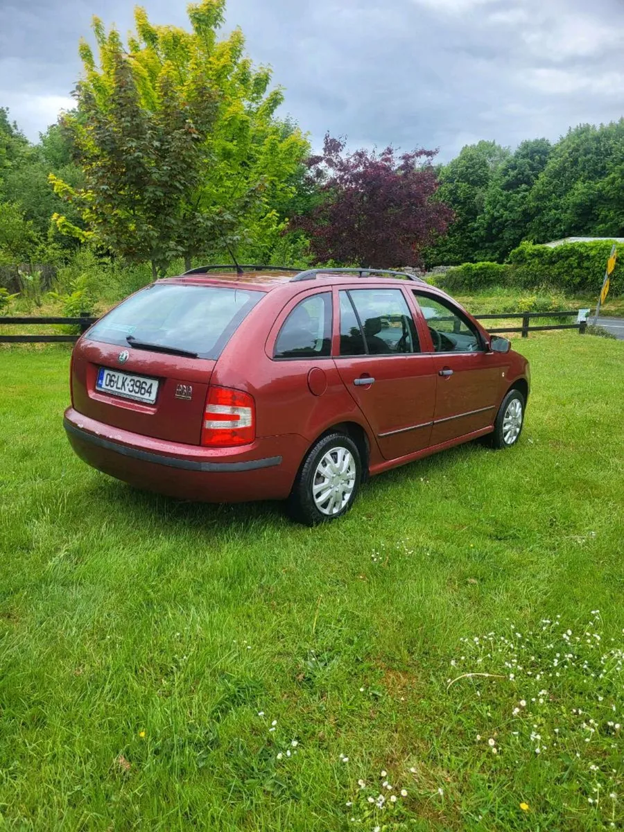 CHEAP SKODA FABIA ESTATE AUTOMATIC 1OWNER FREE TAX - Image 4