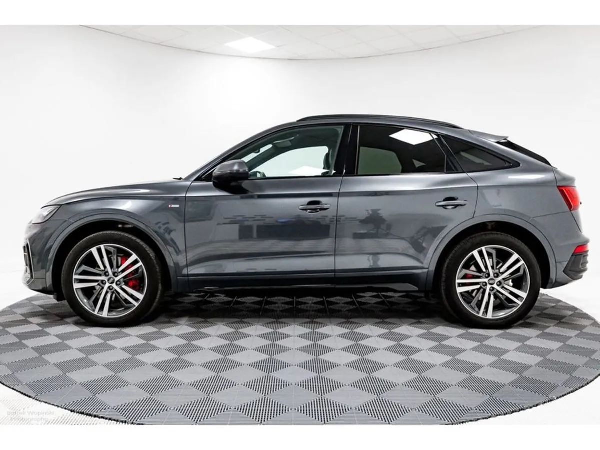 Audi Q5 S Line Sportback 35 2.0 Diesel Auto 165HP - Image 4