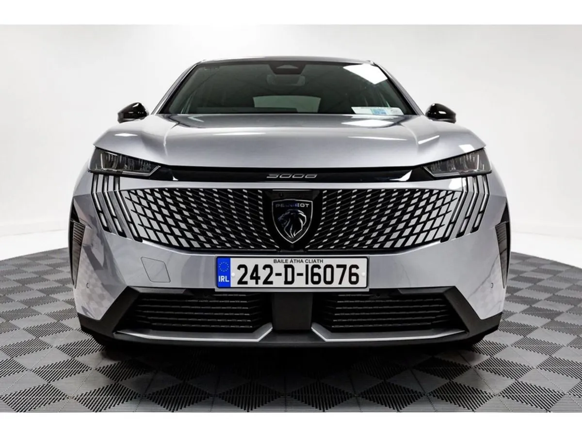 Peugeot 3008 E-allure 73kwh 210BHP - Image 2