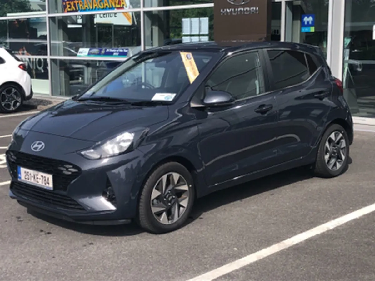 Hyundai i10 Deluxe Plus 1.0 Petrol  demonstrator - Image 3