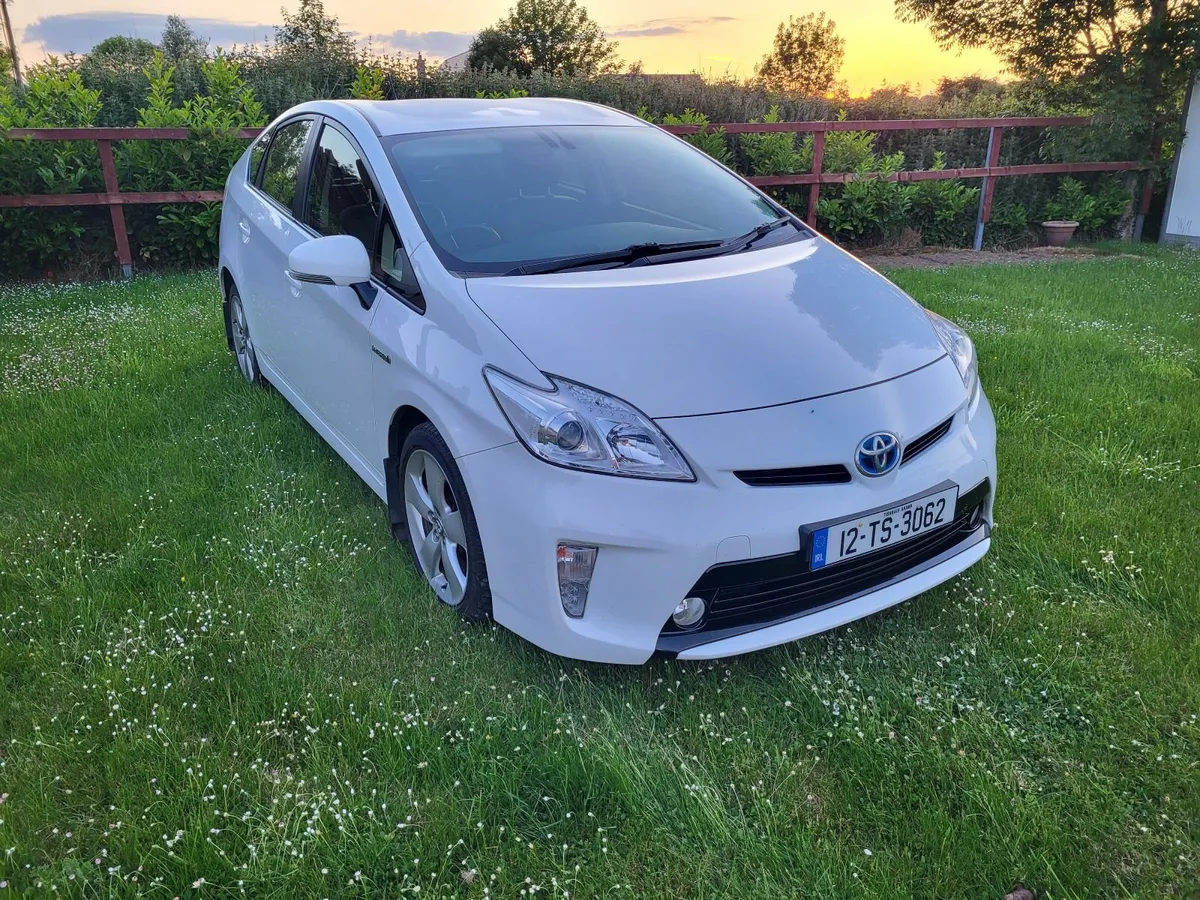 TOYOTA PRIUS HYBRID AUTOMATIC. 2012 - Image 1