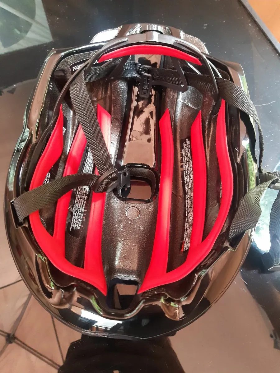 Aero helmet - Image 3