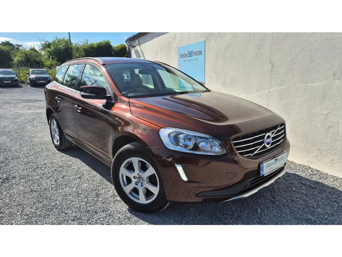 Volvo XC60 5DR - Image 2