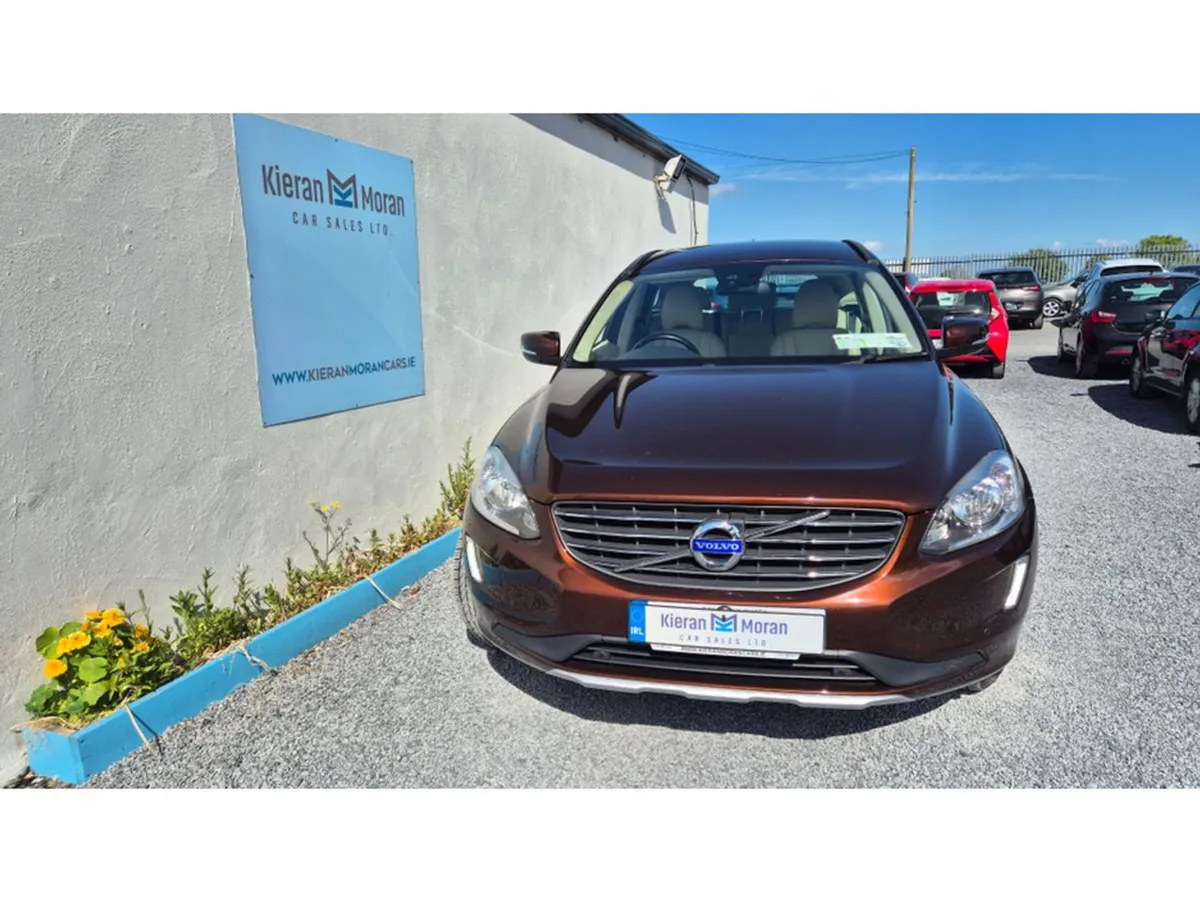 Volvo XC60 5DR - Image 3